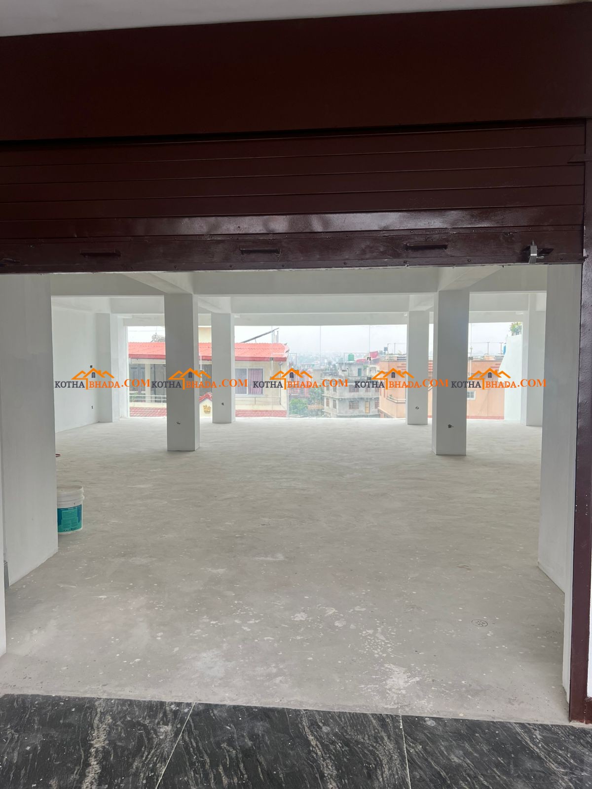 Office space available for rent (TOTAL 4 FLATS EACH DIFFERENT PRICE 40K to 1 lakh)